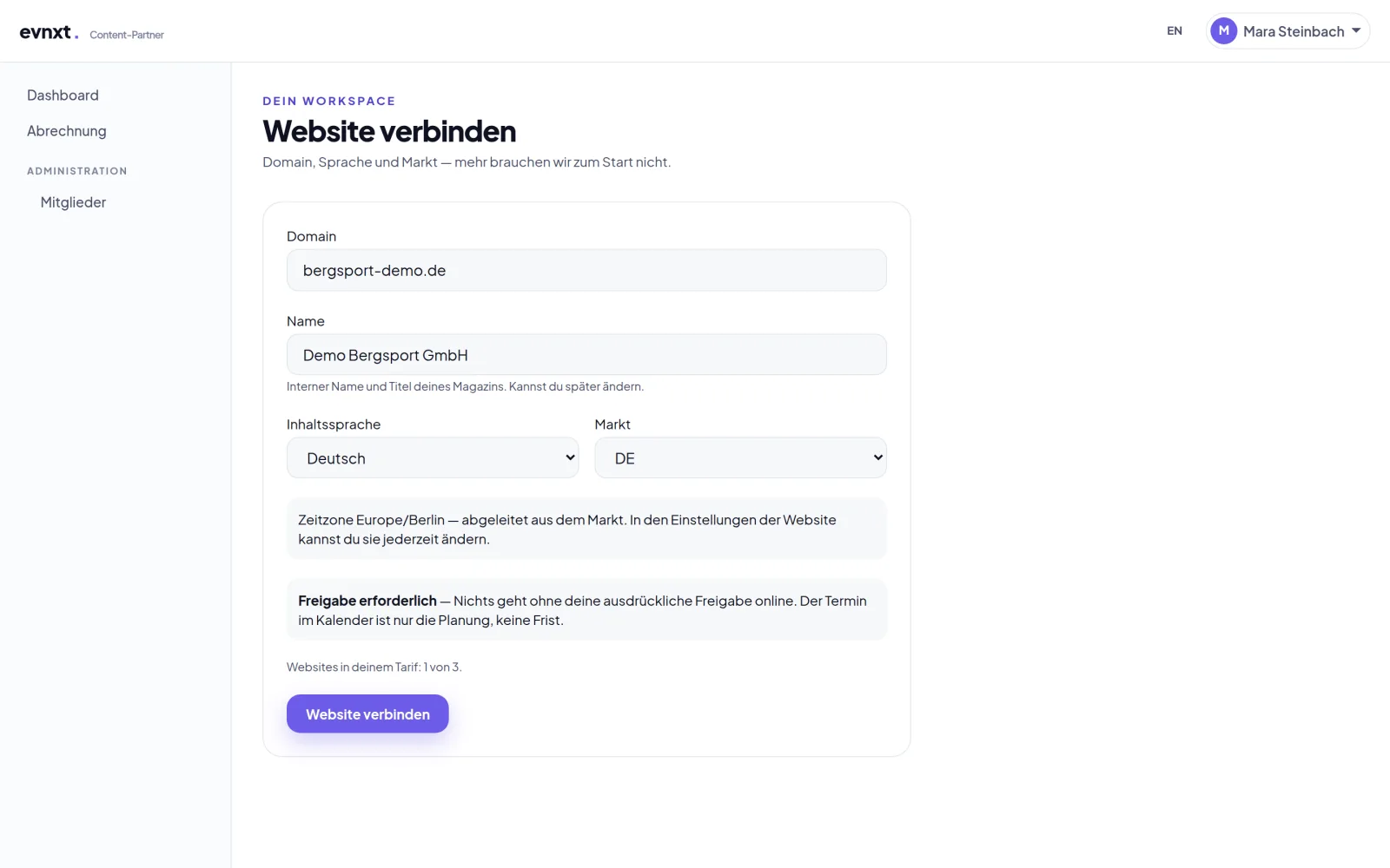 Formular „Website verbinden“ mit den Feldern Domain, Name, Inhaltssprache und Markt sowie den Hinweisen zu Zeitzone und erforderlicher Freigabe